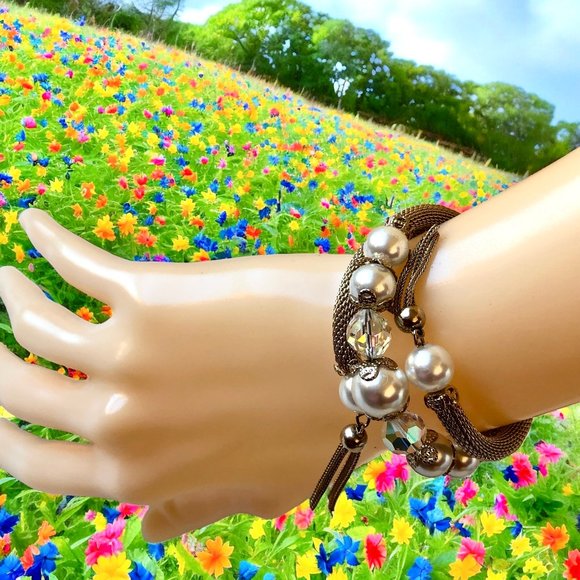 Vintage Gold-tone Bracelet SPRING COIL WRAP Beads Pearls Tassels - Picture 7 of 8